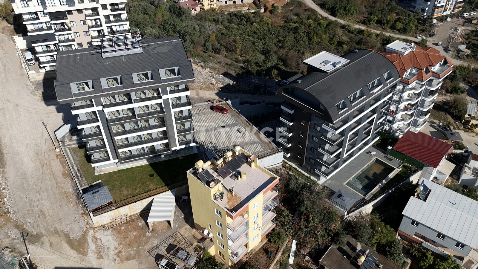 2-Bedroom Apartment with Sea and City View in Alanya, photo 2