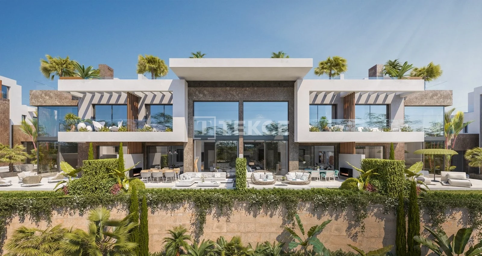 4-Bedroom Villa with Sea View and Private Pool in Marbella