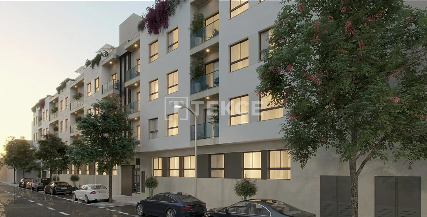 2-Bedroom Apartment with Terrace and Pool Access in Malaga, photo 5