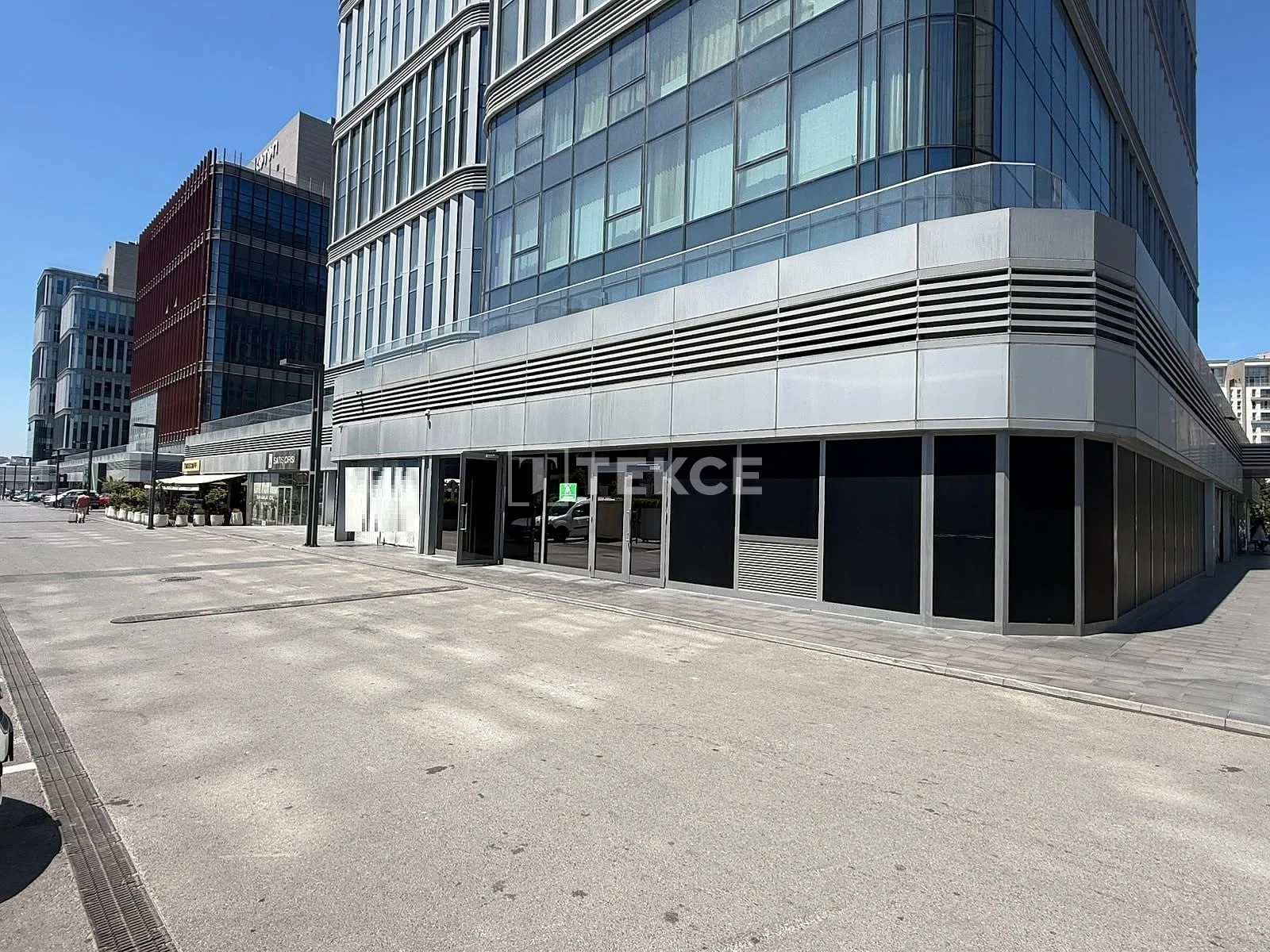 Commercial Space 1,502 m² in Kagithane, Istanbul, photo 3