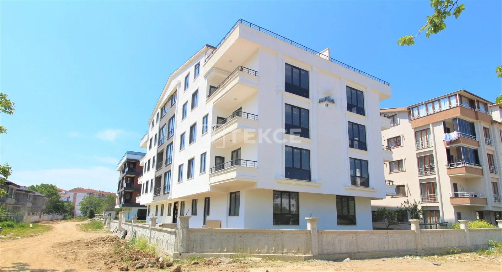 2-Bedroom Apartment with Mountain and Forest Views in Cinarcik, photo 2