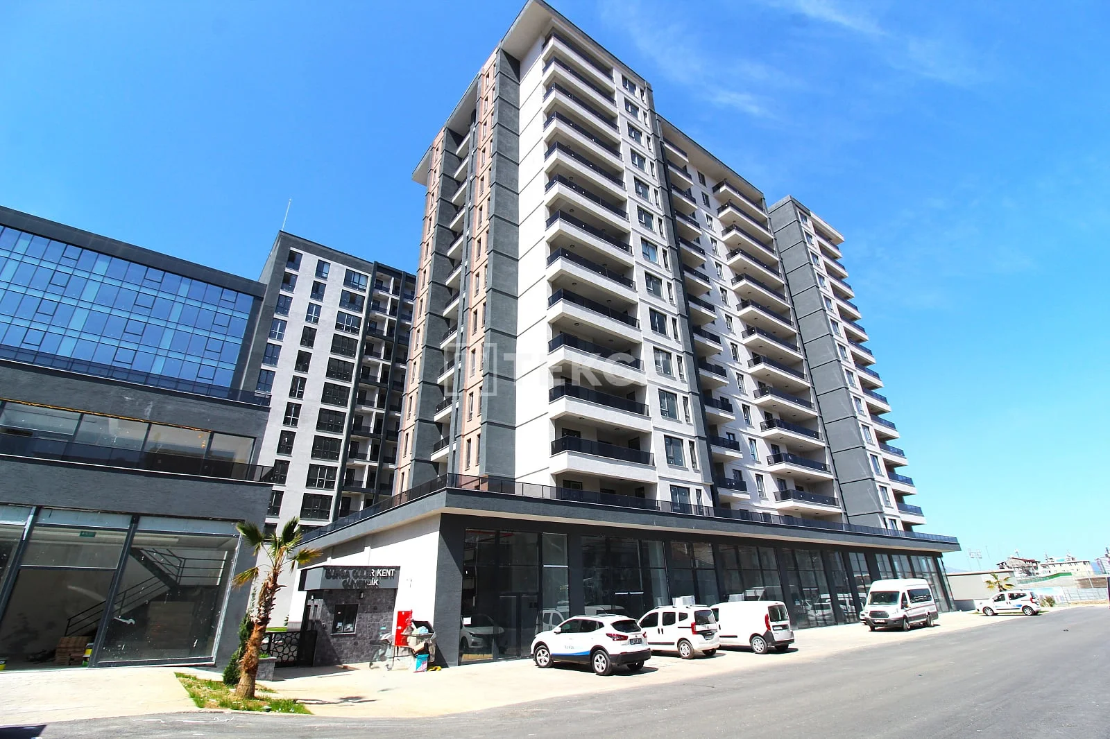 2-Bedroom Apartment with City and Mountain Views in Bursa City Center, photo 5