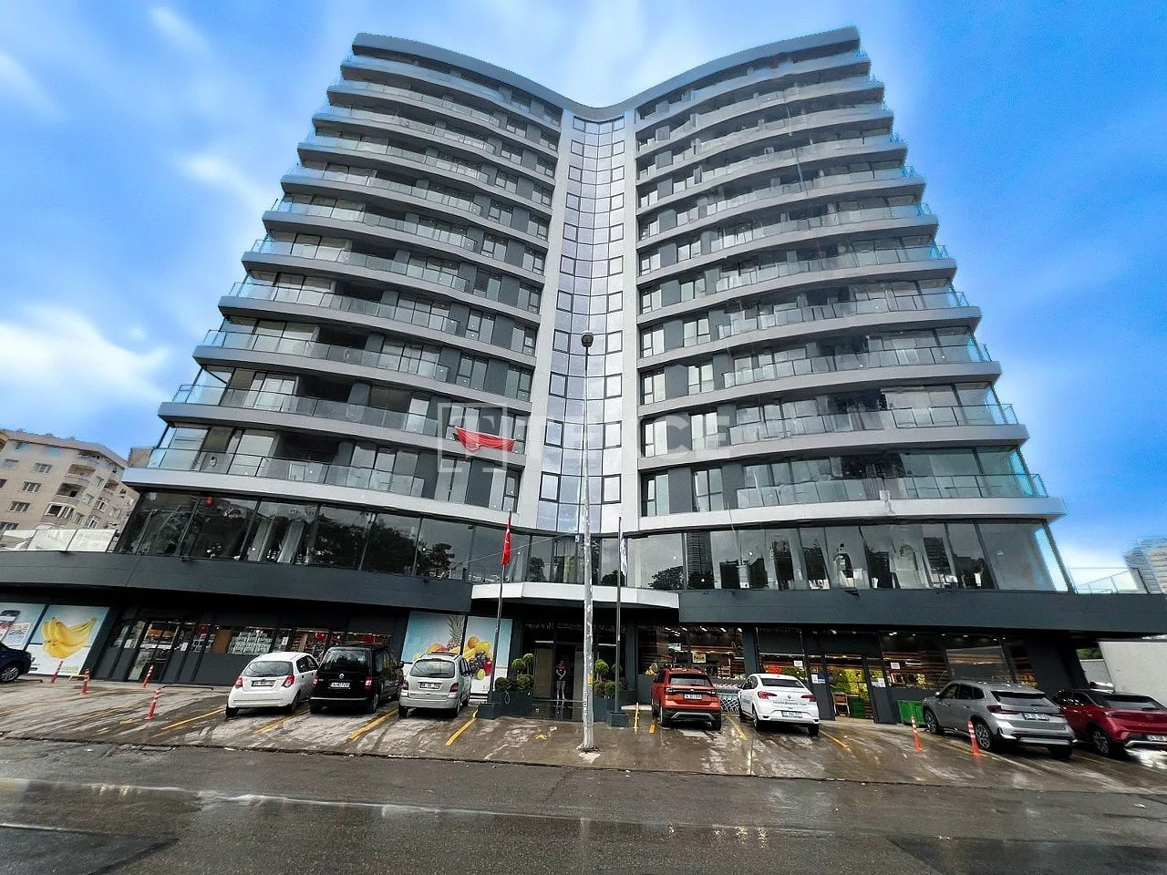 2-Bedroom Apartment with Shared Pool in Istanbul