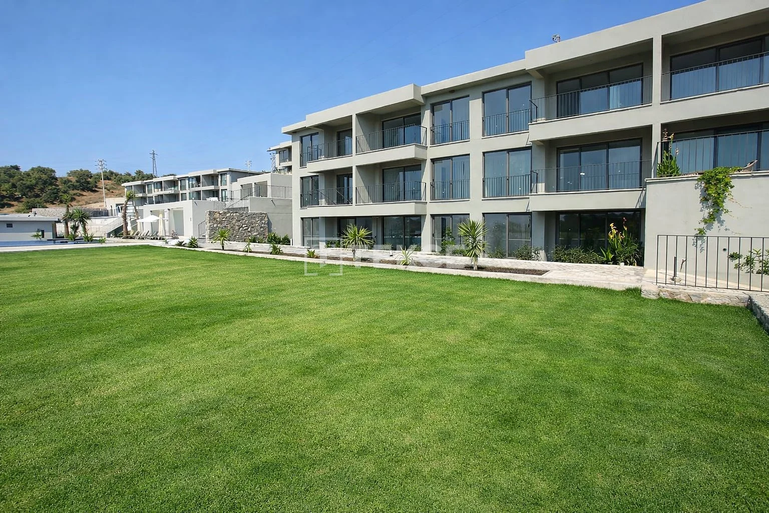 2-Bedroom Apartment with Lake and Sea Views in Milas, photo 4