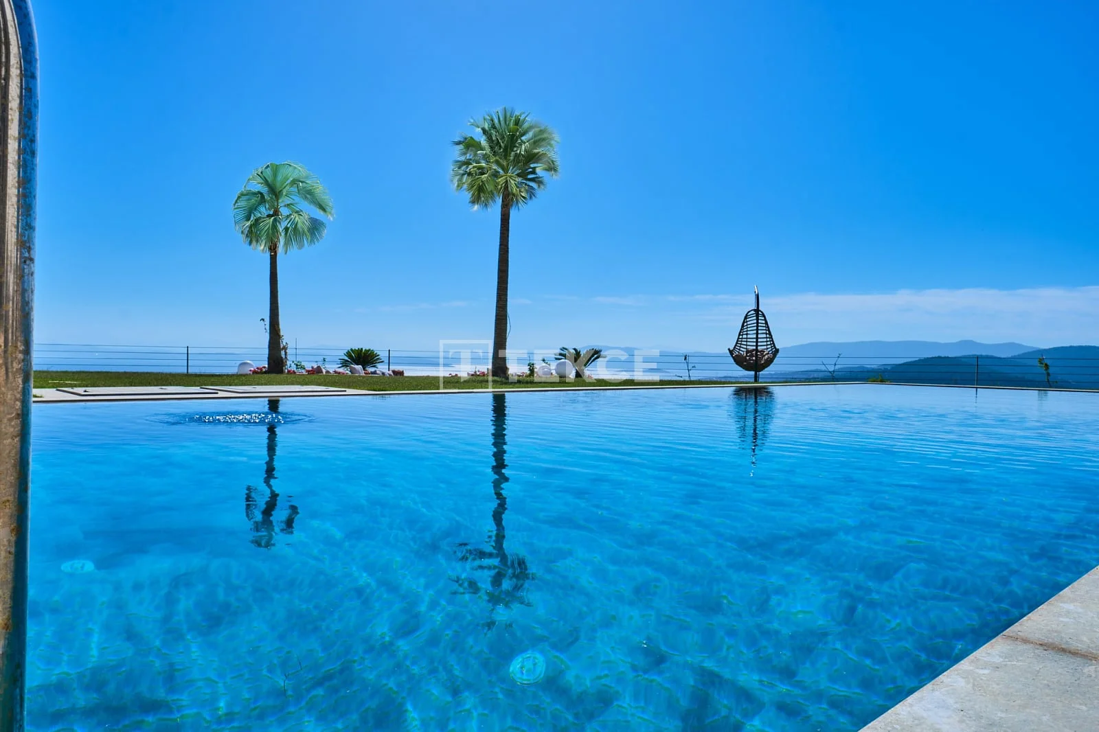 5-Bedroom Villa with Sea View and Private Pool in Bodrum, photo 3