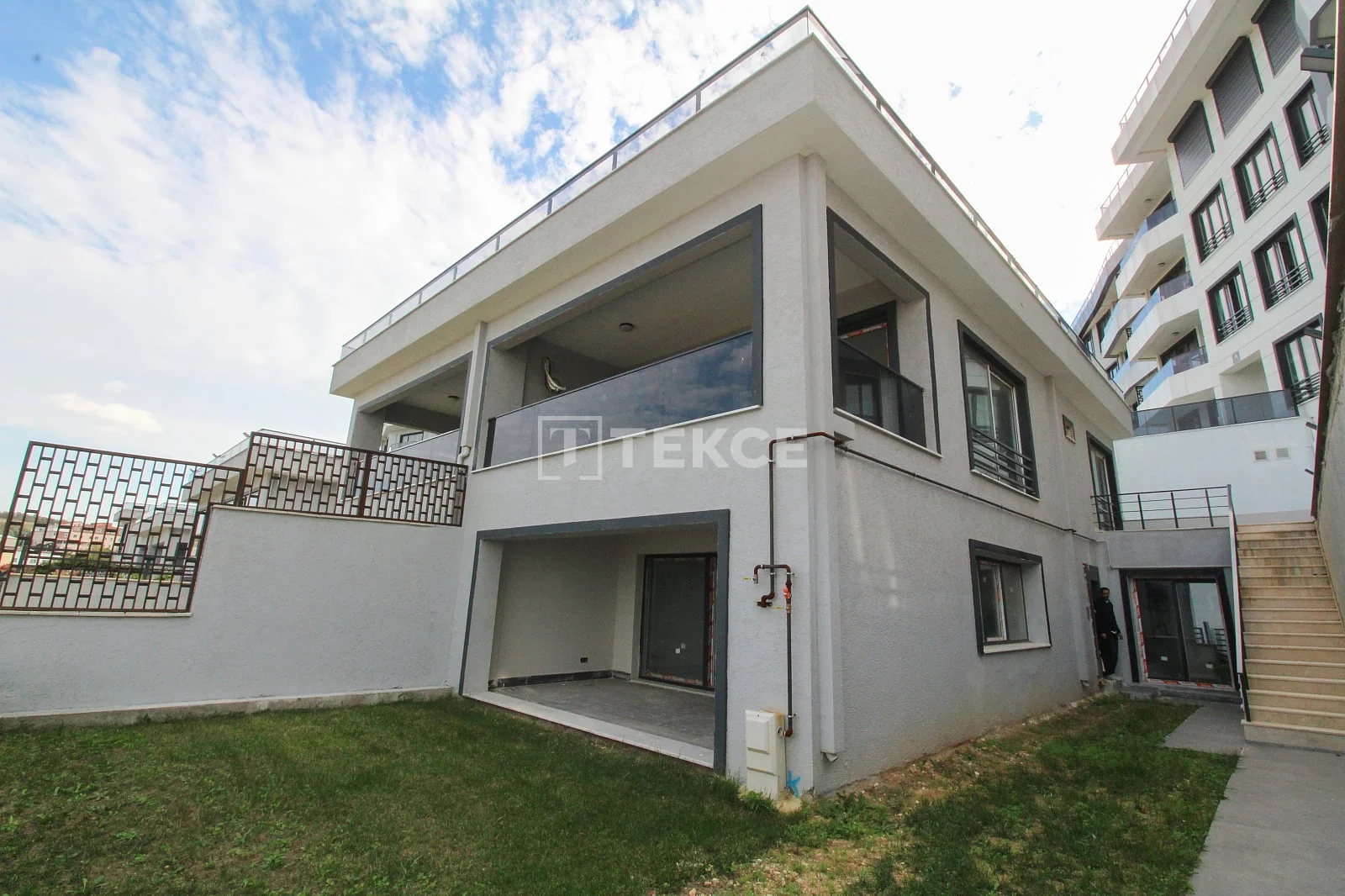 3-Bedroom Villa with Sea View in Cinarcik, Turkey, photo 3