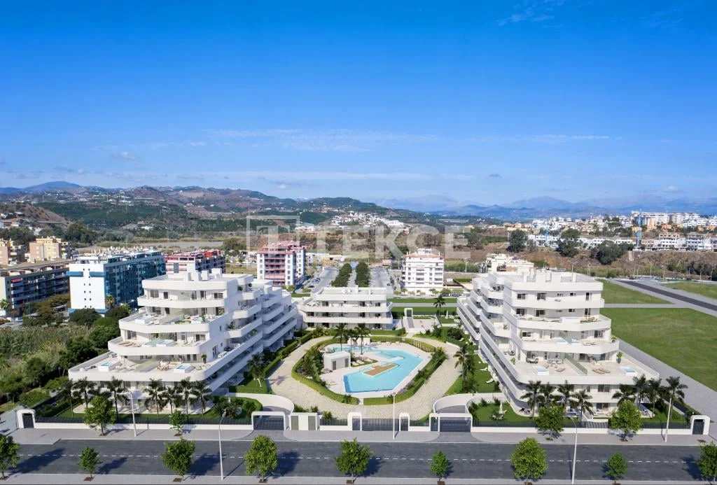 2-Bedroom Apartment with Sea View in Velez-Malaga