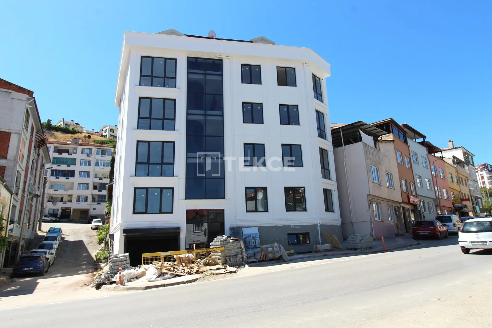 2-Bedroom Apartment with Sea View in Mudanya, Turkey