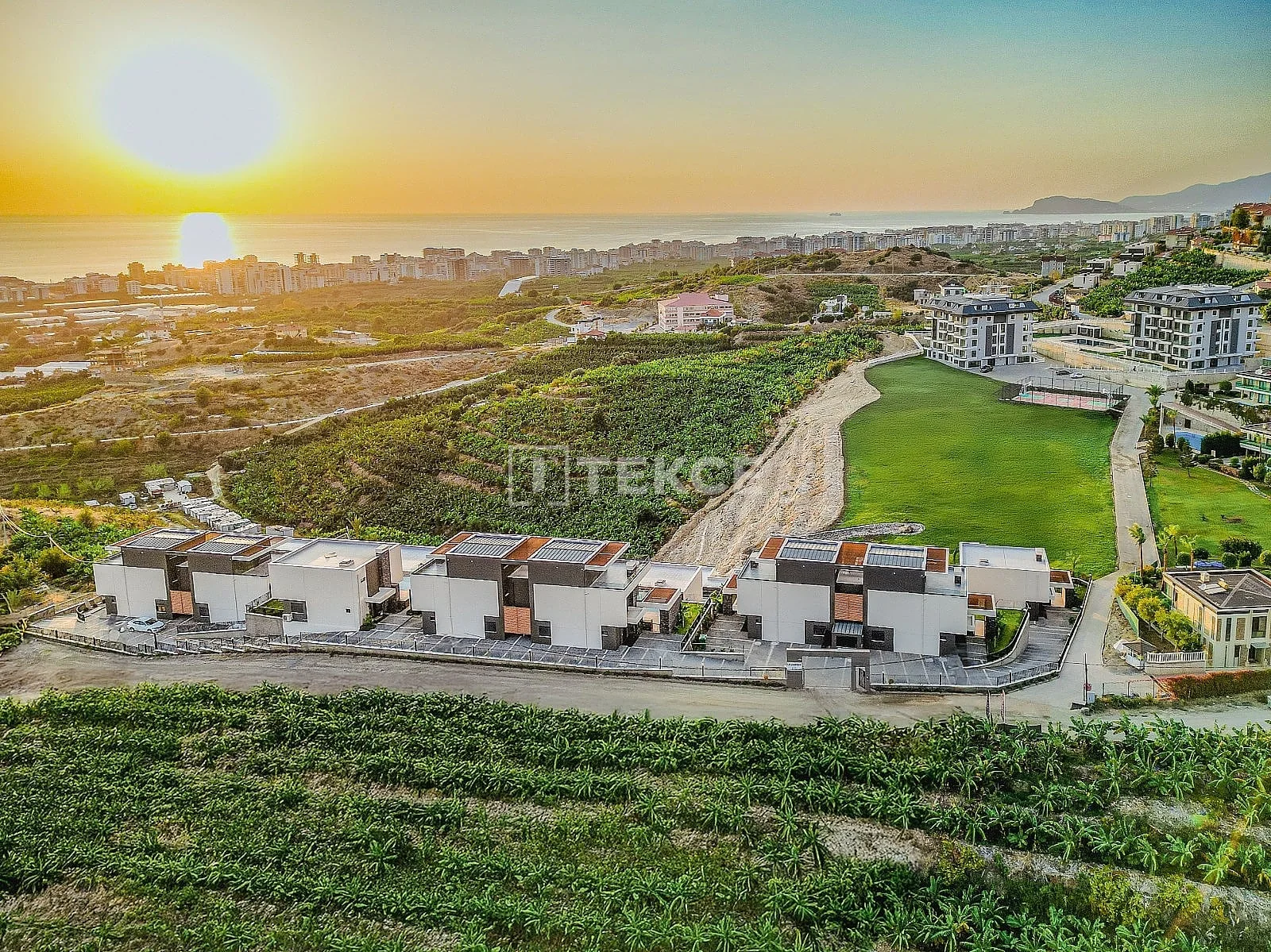 3-Bedroom Villa with Sea View in Kargicak, Alanya, photo 2