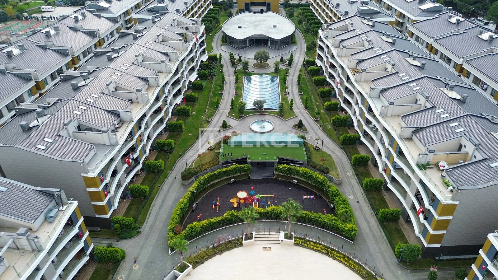 4-Bedroom Apartment with Private Garden on the Beach in Yalova, photo 2