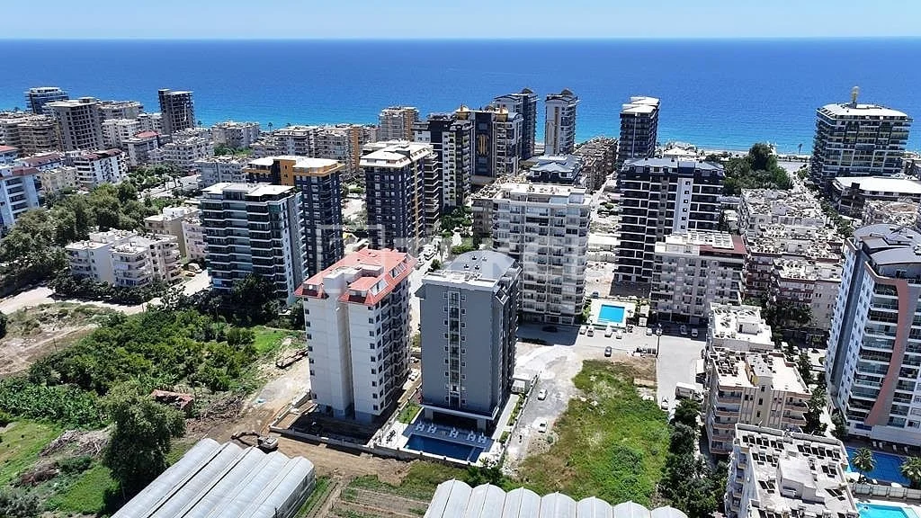 2-Bedroom Apartment with Sea View in Mahmutlar, Alanya, photo 2