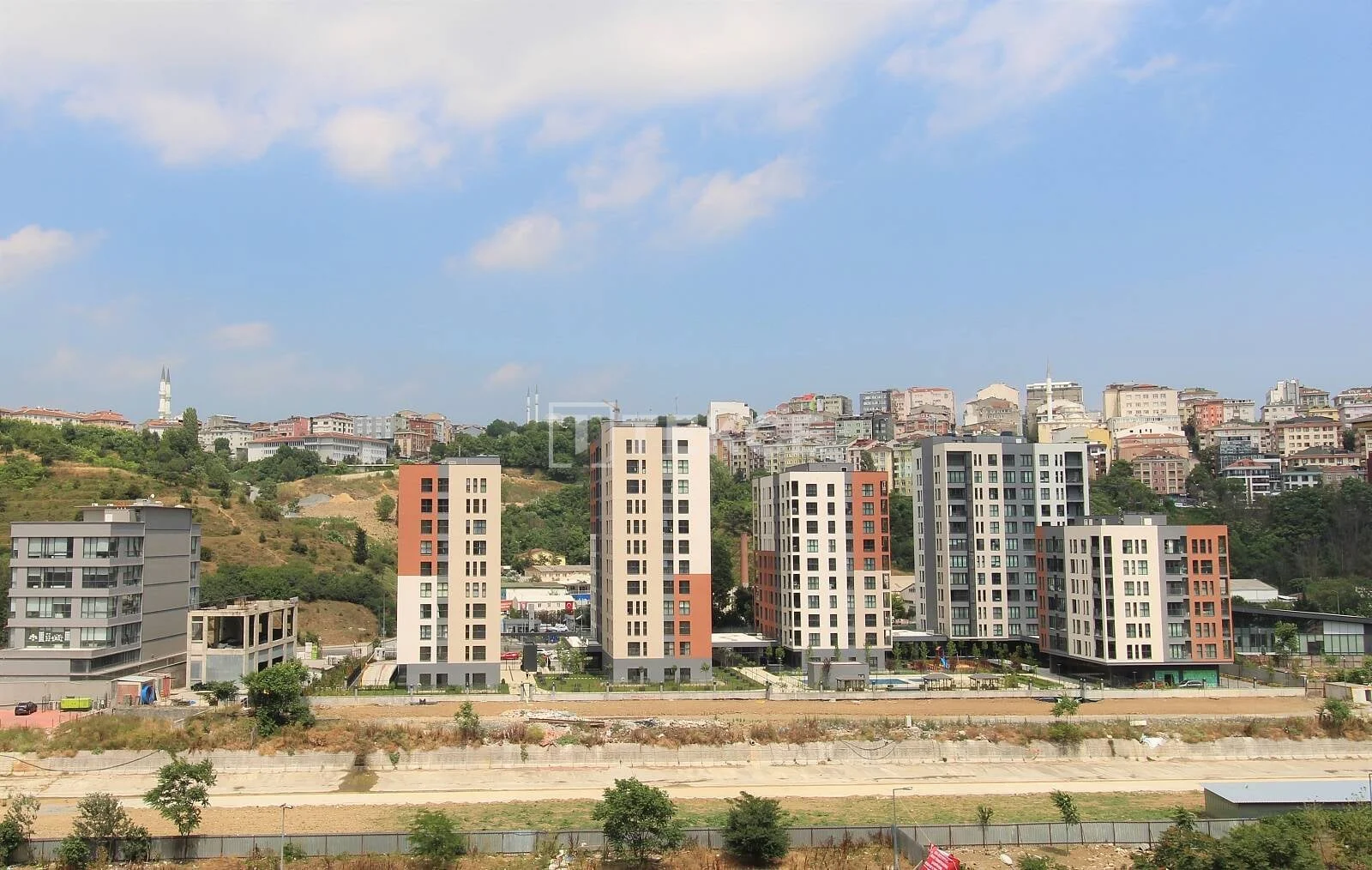 3-Bedroom Apartment in Modern Residential Complex in Kagithane, Istanbul, photo 2