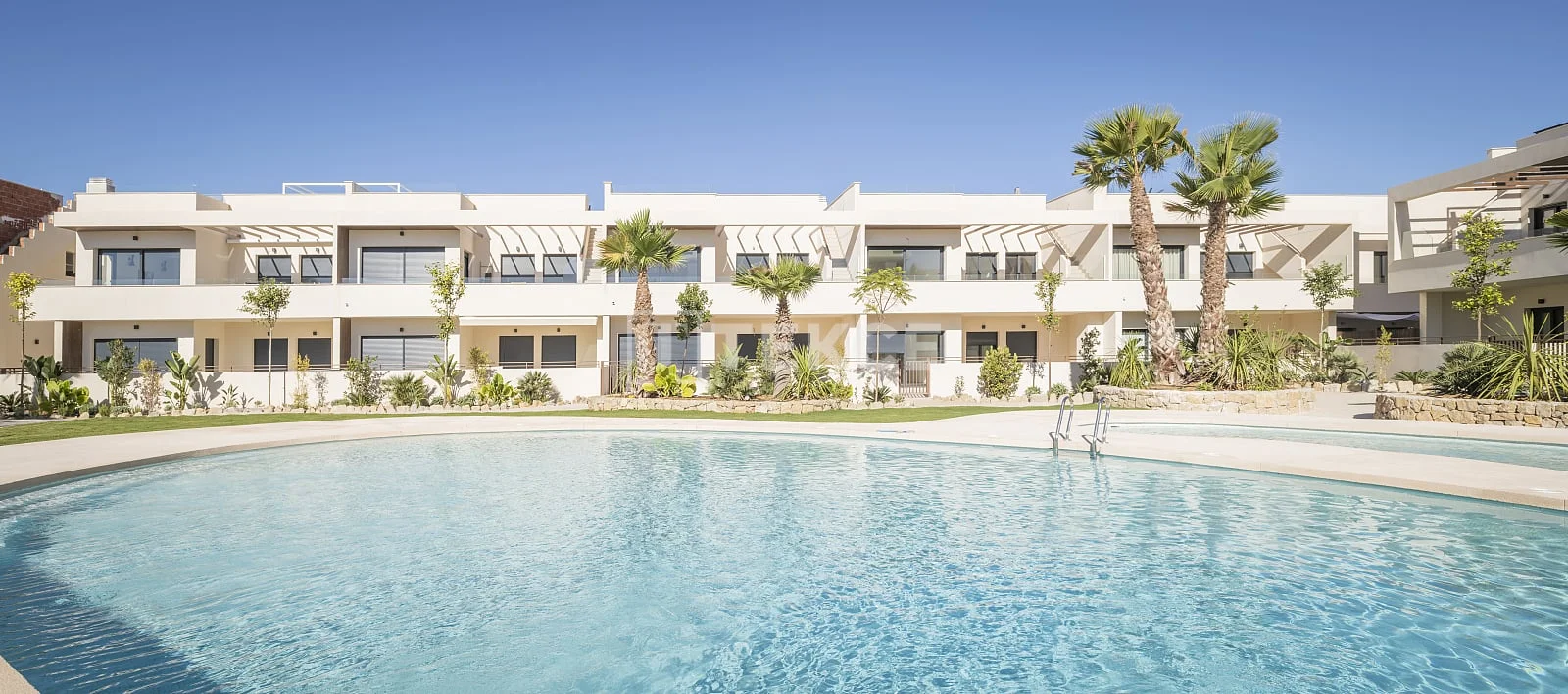2-Bedroom Penthouse and Apartment with Sea View in Torrevieja