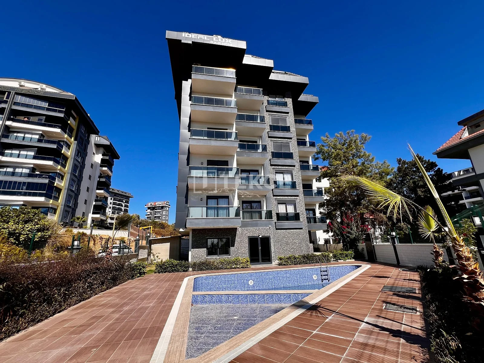 2-Bedroom Apartment with Sea View in Avsallar, Alanya