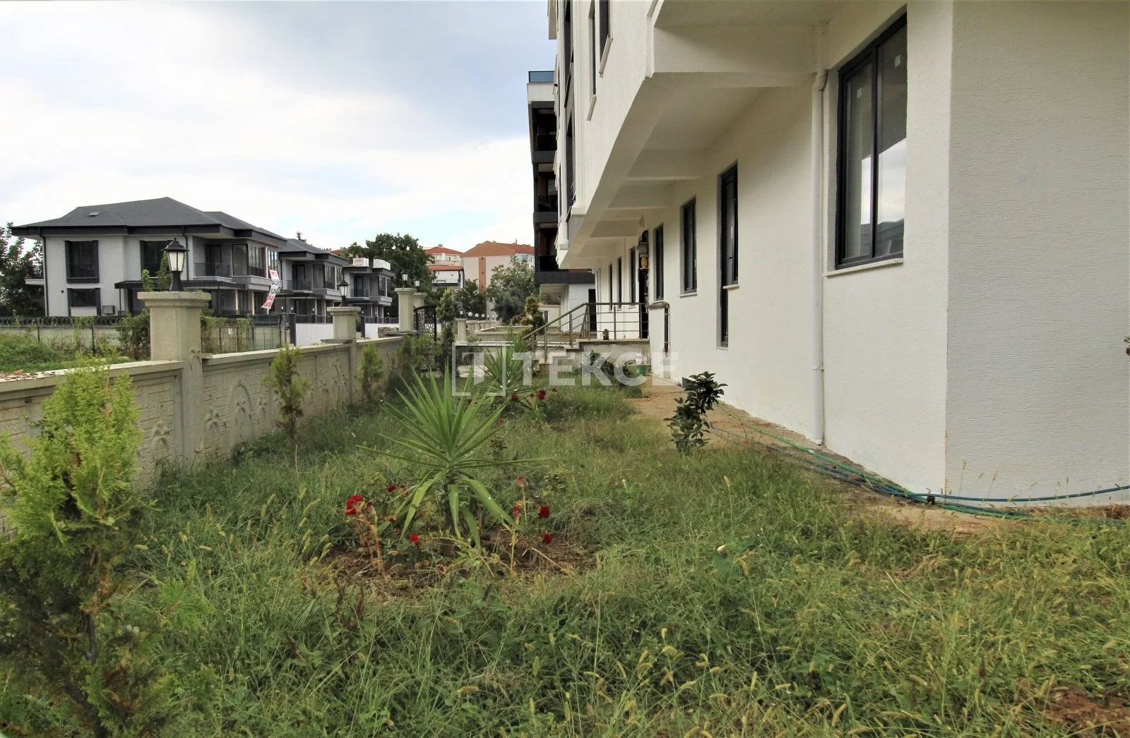 2-Bedroom Apartment with Mountain and Forest Views in Cinarcik, photo 4
