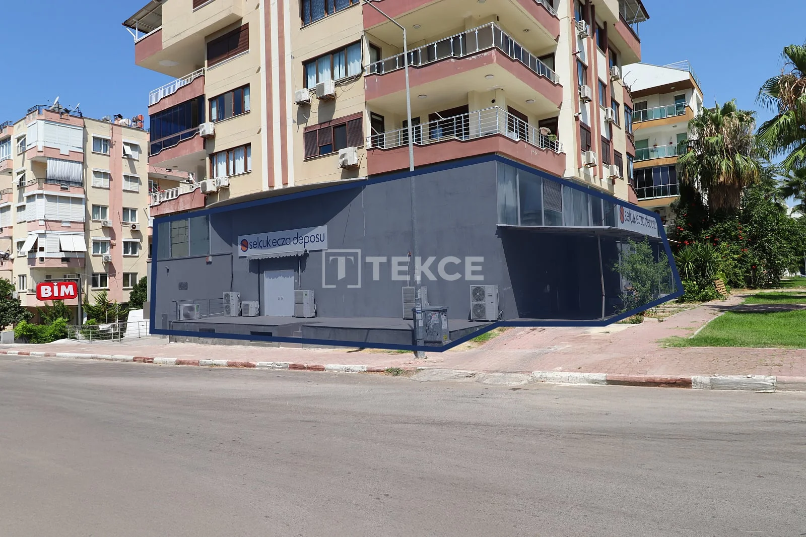 Commercial Complex with 3 Units in Muratpasa, Antalya, photo 2