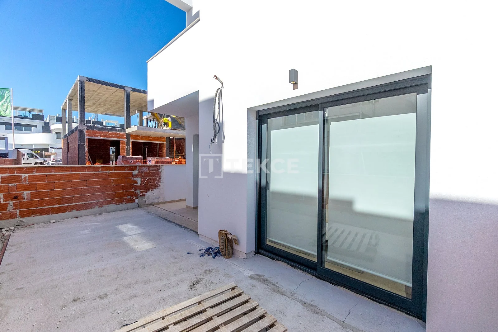 2-Bedroom Apartment with Lake View in Torrevieja, photo 5