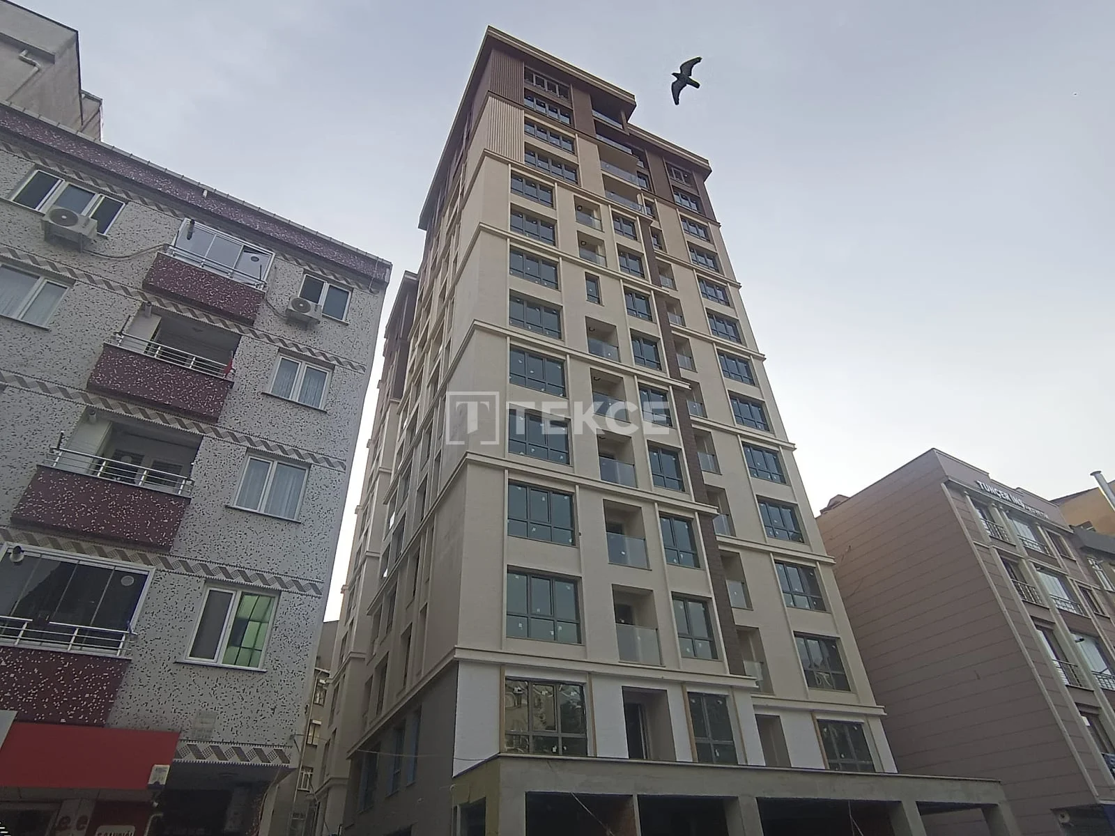 3-Bedroom Apartment with Sea and City Views in Zeytinburnu, Istanbul, photo 2