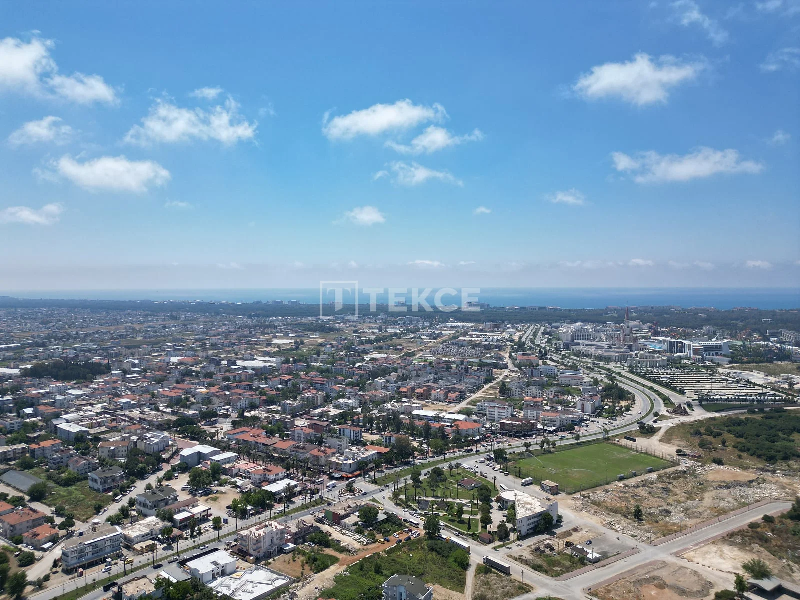 918 m² Land Plot with City and Nature Views in Antalya, photo 3