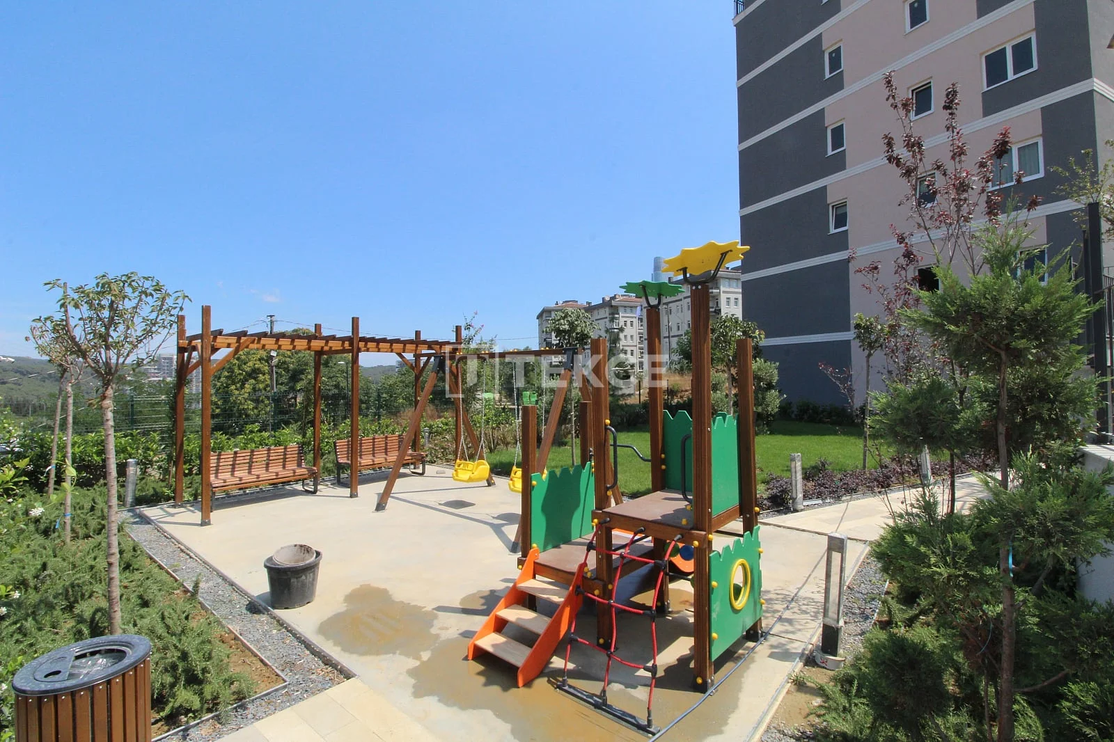 2-Bedroom Apartment with City View in Kagithane, Istanbul, photo 3