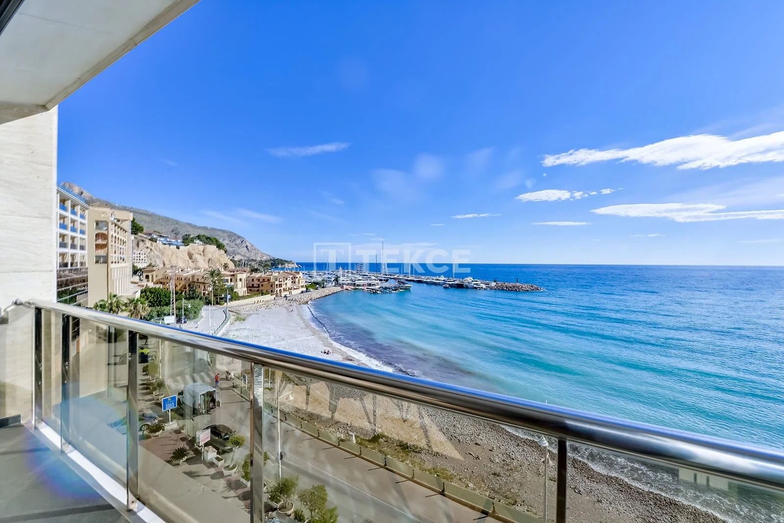 4-Bedroom Duplex with Sea View in Altea