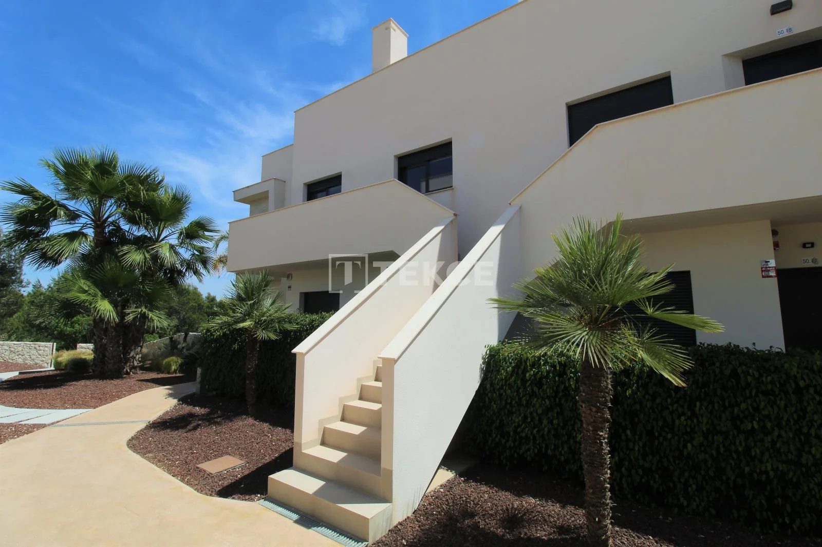 3-Bedroom Apartment with Golf Course View in Pilar de la Horadada, photo 3