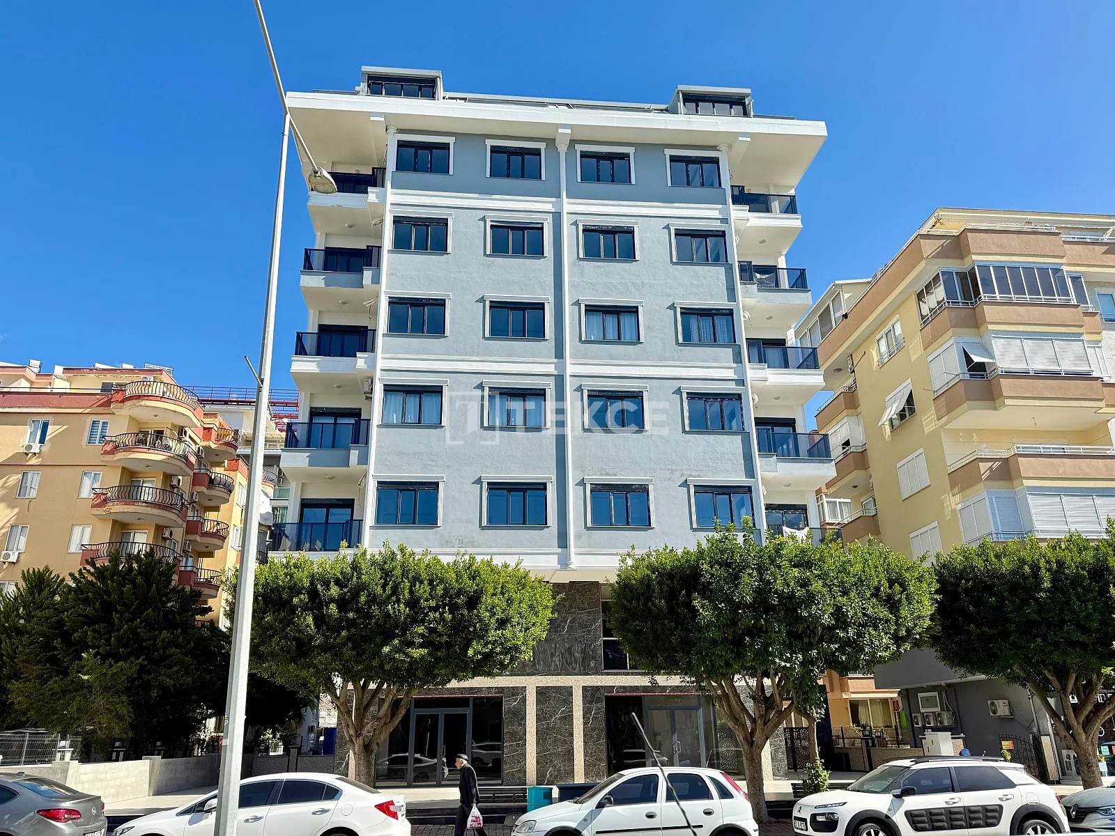1-Bedroom Apartment with Sea and Nature Views in Mahmutlar, Alanya