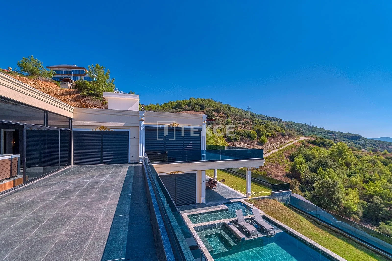8-Bedroom Luxury Villa with Sea View in Kargicak, Alanya, photo 5