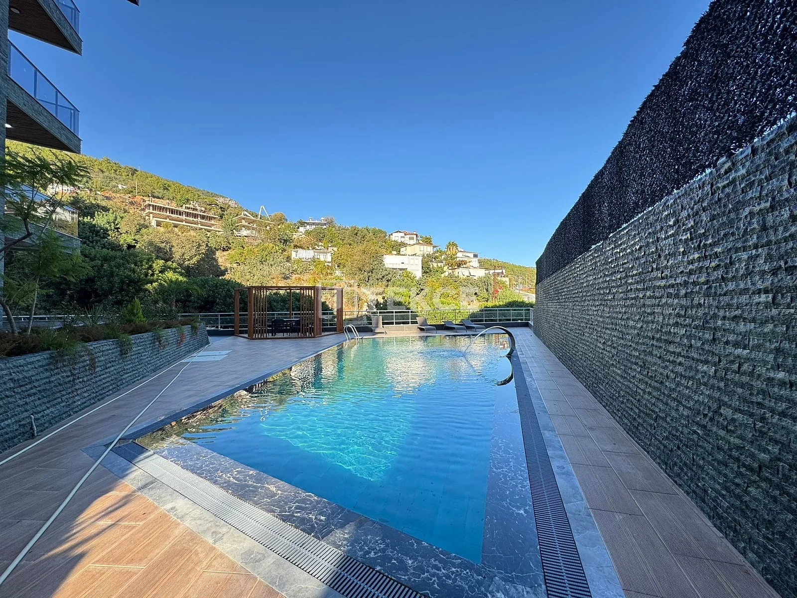 2-Bedroom Apartment with Sea View in Alanya, photo 3