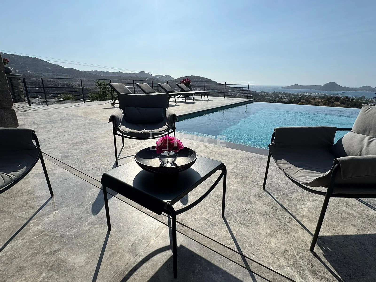 4-Bedroom Villa with Sea View and Private Pool in Yalikavak, photo 2