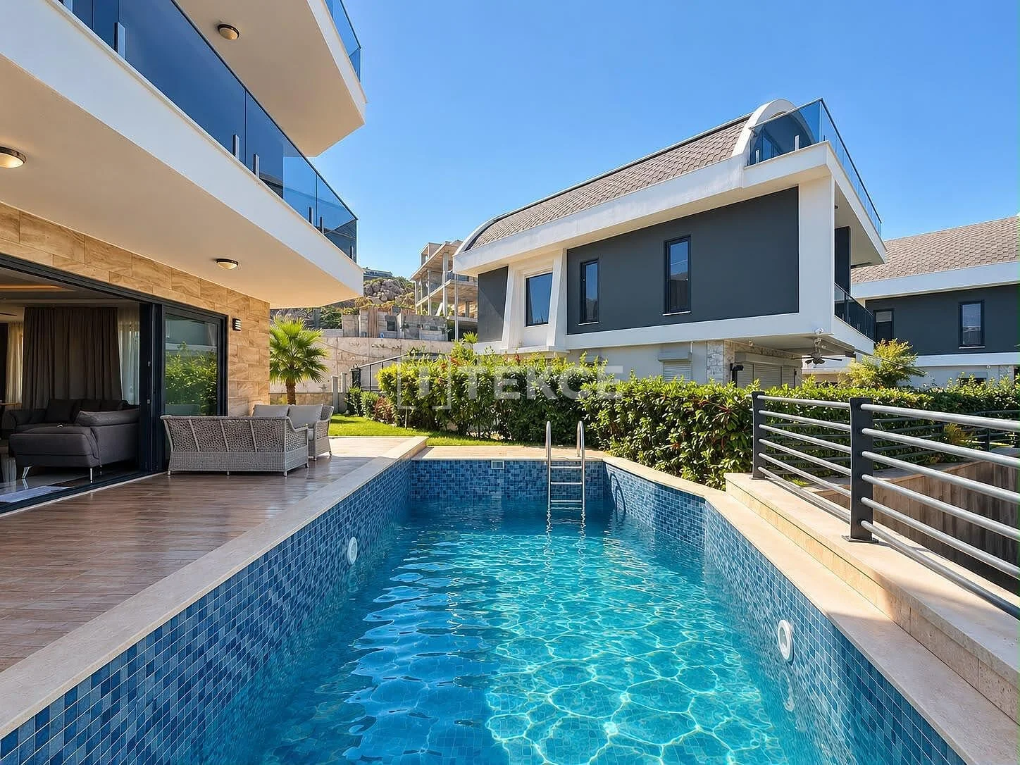 7-Bedroom Villa with Private Pool and Garden in Alanya, photo 2
