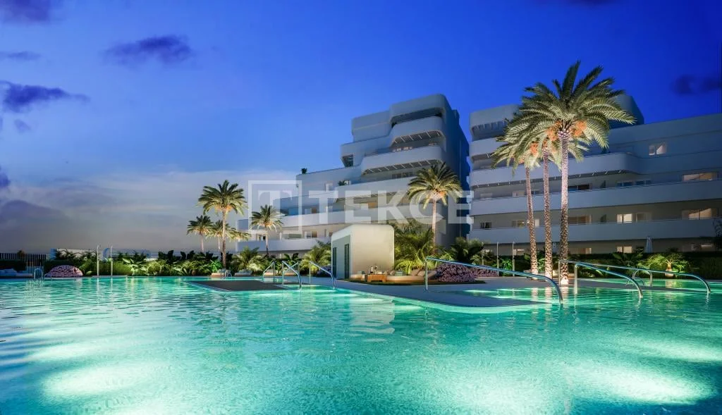 2-Bedroom Apartment with Sea View in Velez-Malaga, photo 4