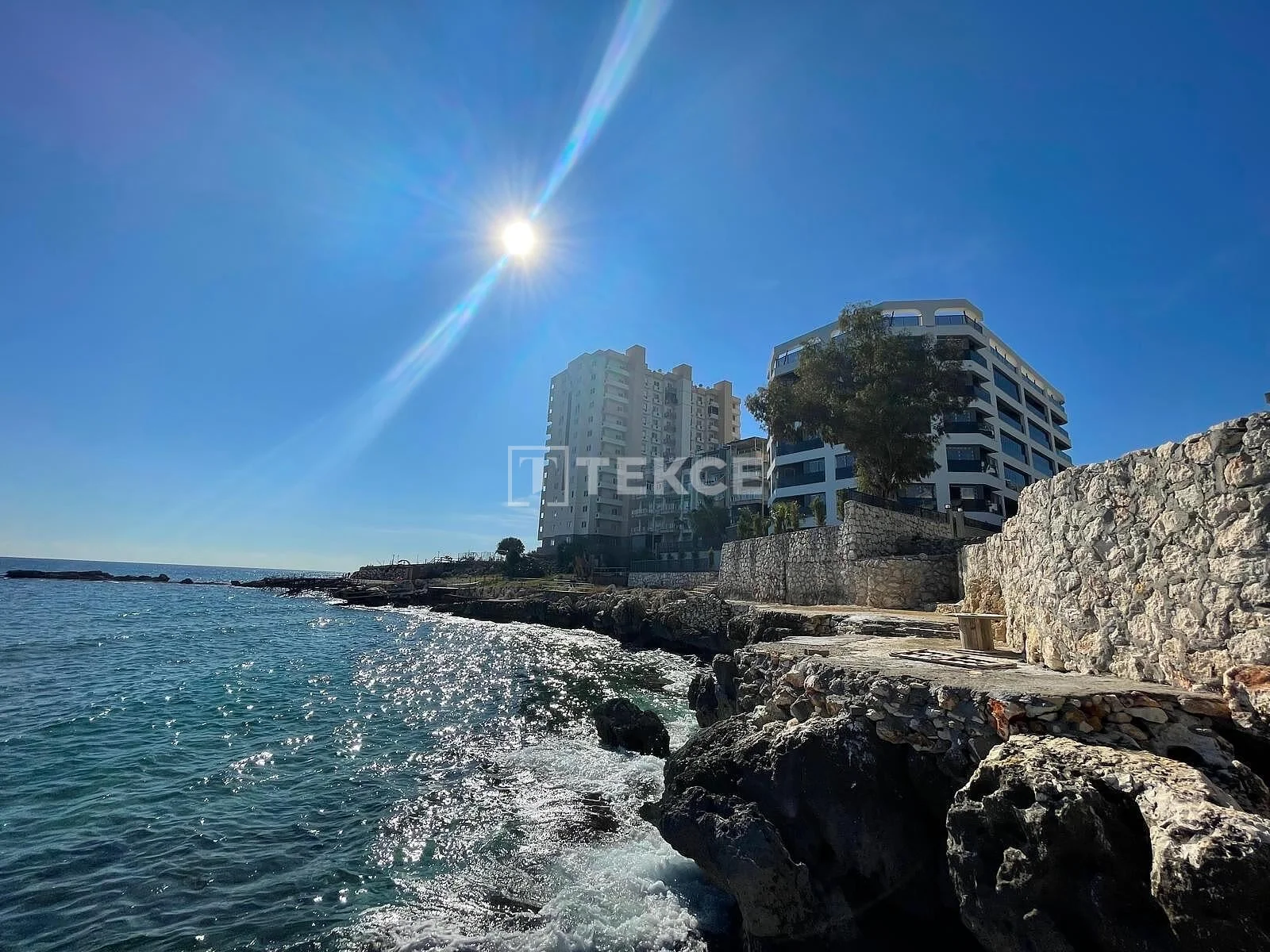 1-Bedroom Beachfront Apartment with Sea View in Mersin, Turkey
