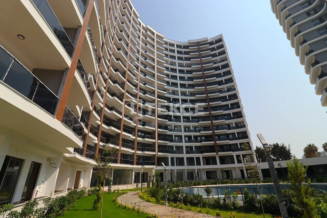 1-Bedroom Apartment with Sea View in Mersin, photo 4