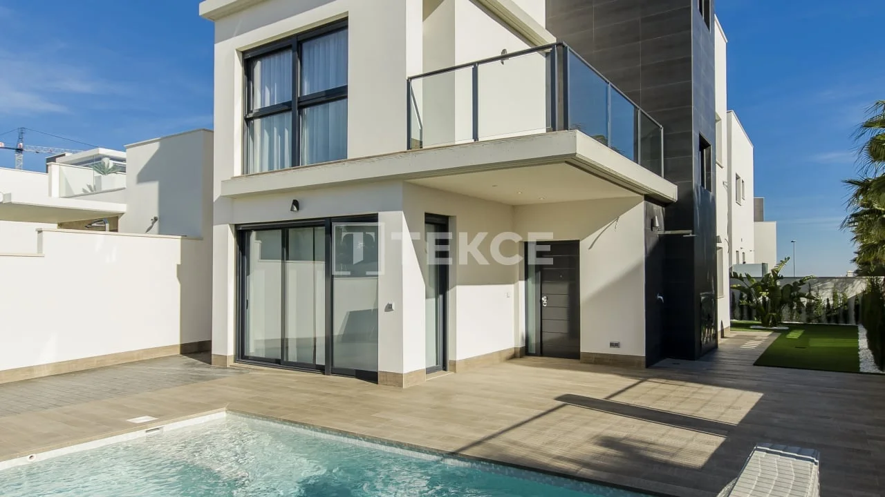 3-Bedroom Villa with Private Pool and Sea View in San Miguel de Salinas, photo 4