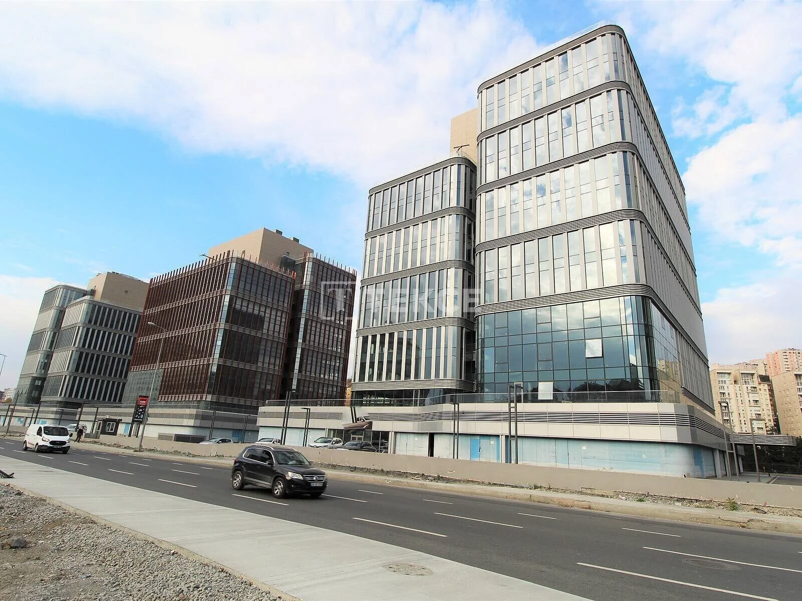 2-Bedroom Apartment with City View in Kagithane, Istanbul, photo 3