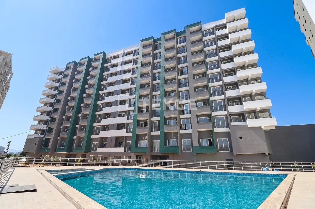 2-Bedroom Apartment with Shared Pool in Mersin, Turkey