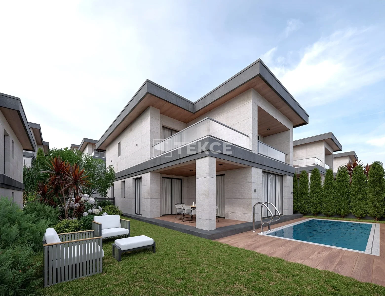 4-Bedroom Villa with Private Pool in Mudanya