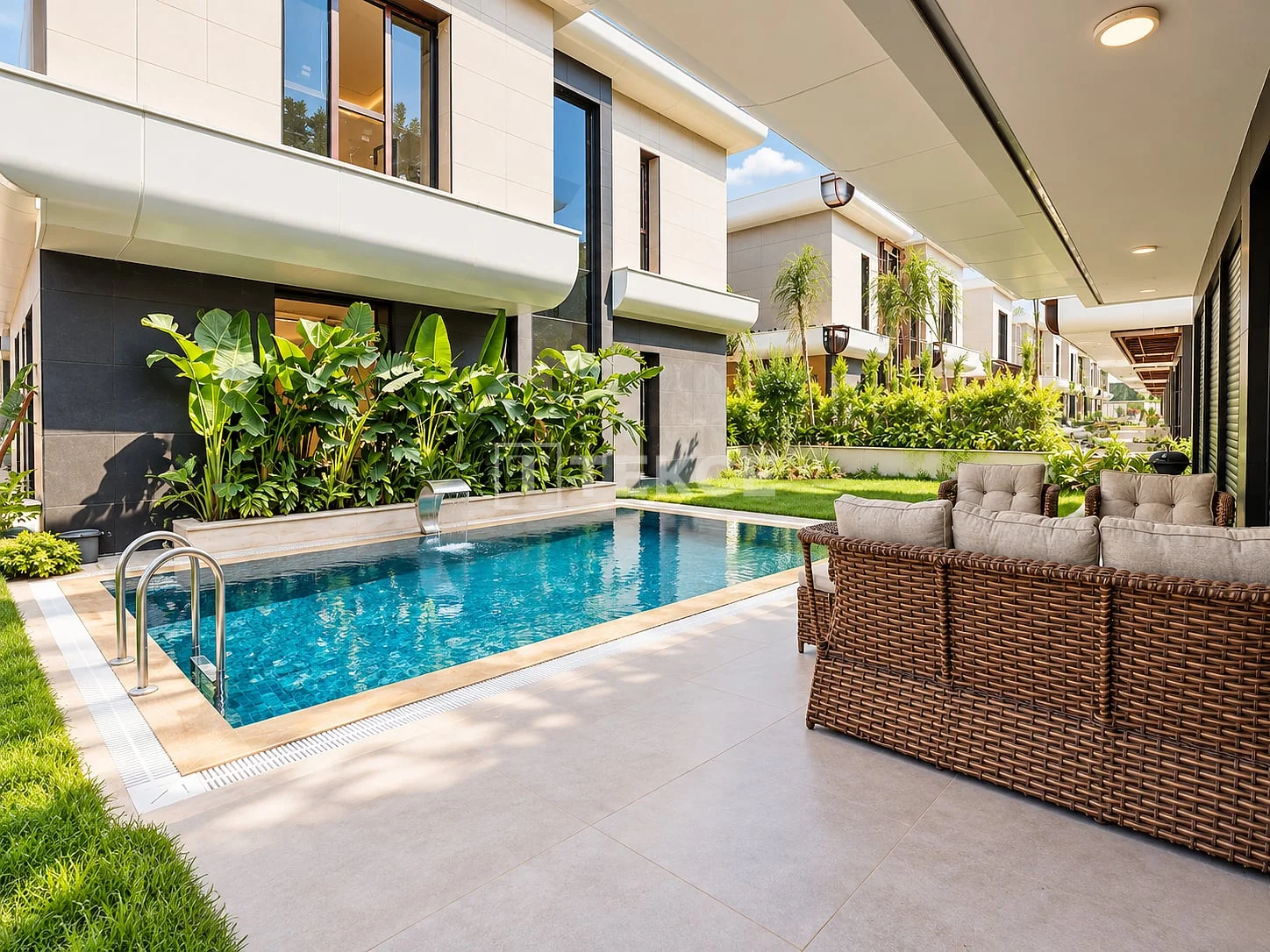 6-Bedroom Villa with Private Pool in Muratpasa, Antalya, photo 3