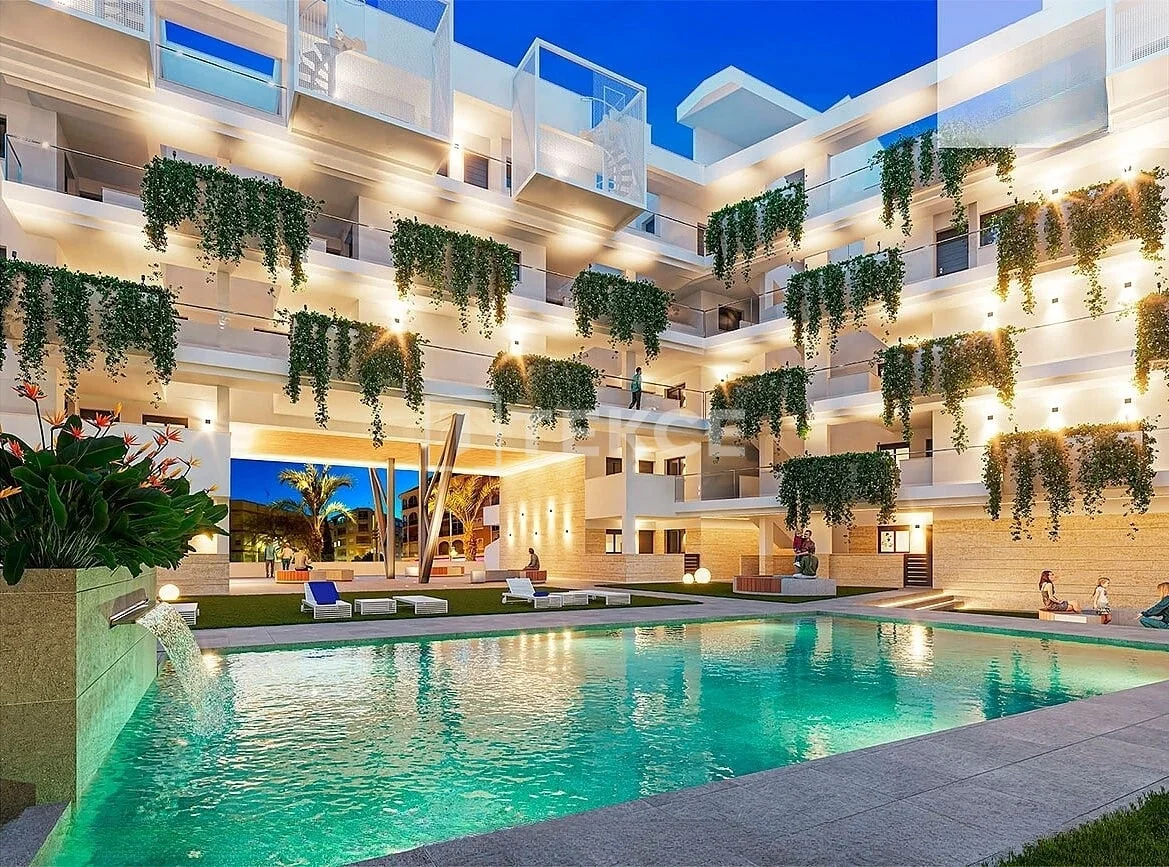 3-Bedroom Penthouse and Apartment with Pool in Torrevieja, photo 4