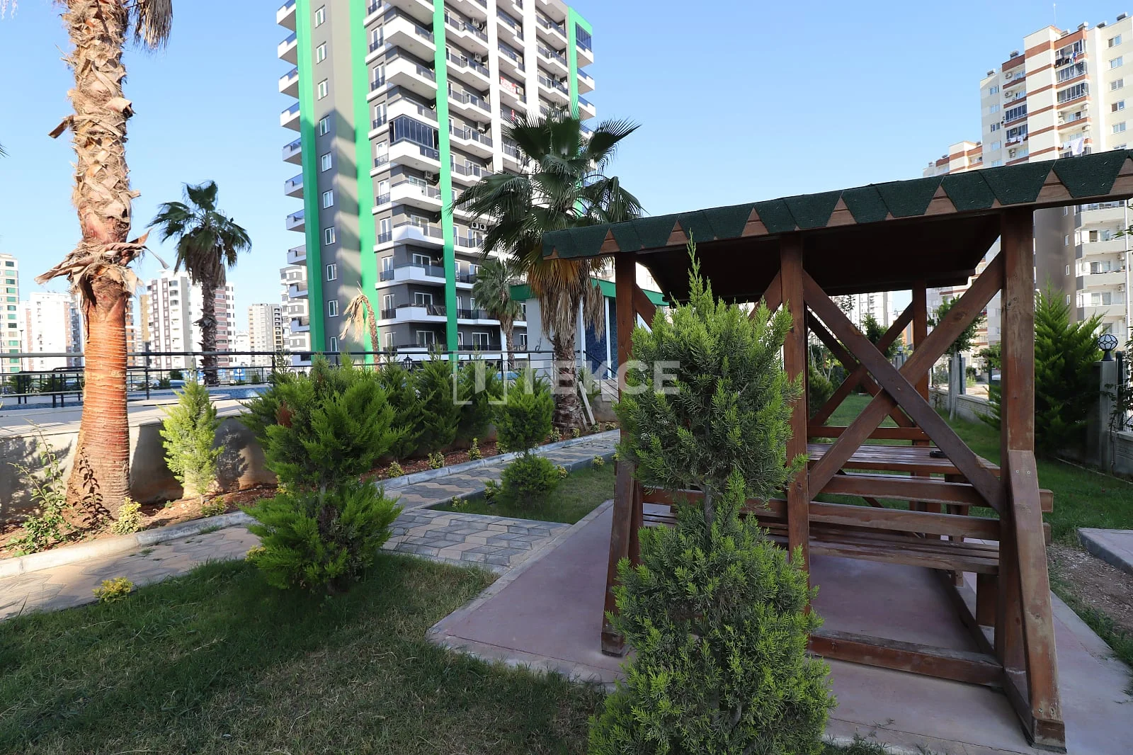 1-Bedroom Apartment with Sea and City Views in Mersin, photo 4