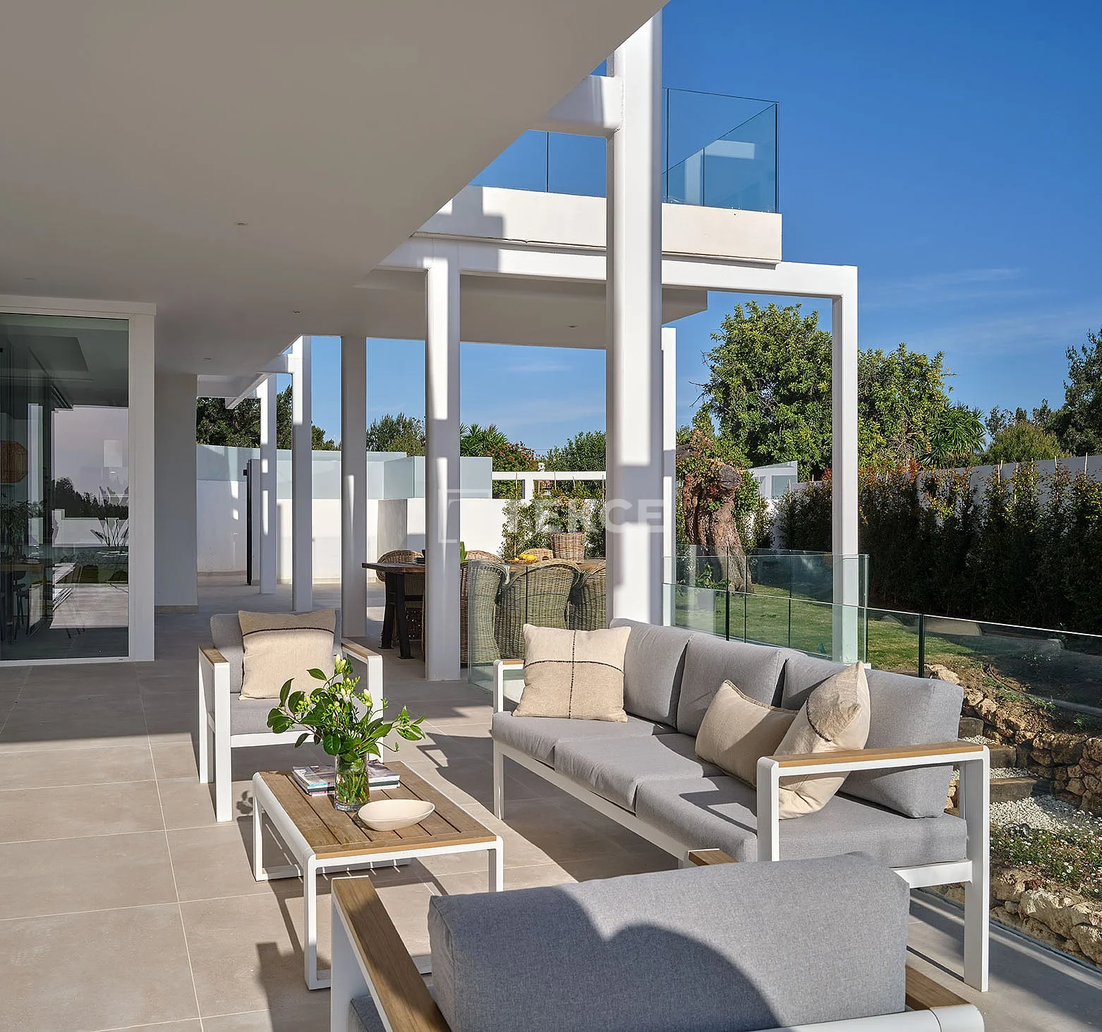 4-Bedroom Villa with Private Pool and Sea View in Marbella, photo 5