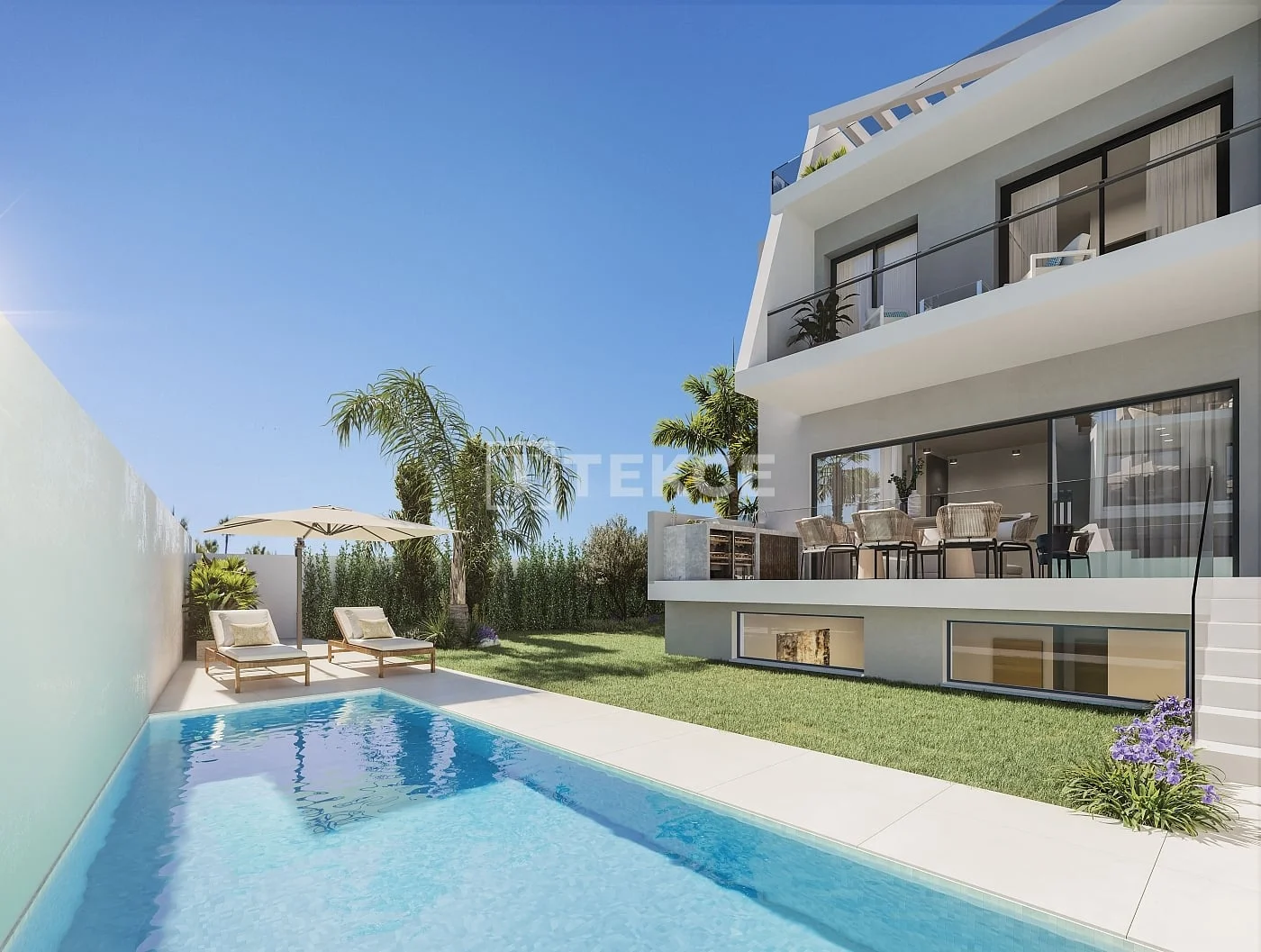 3-Bedroom Townhouse with Private Pool and Smart Home in Estepona