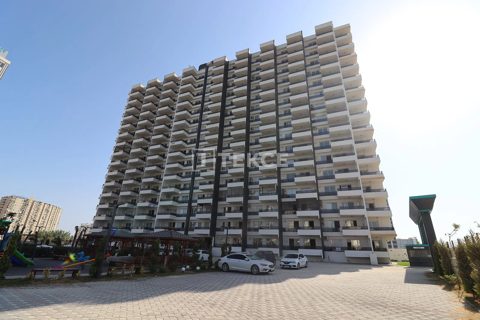 2-Bedroom Apartment with Mountain and City Views in Mersin, photo 2