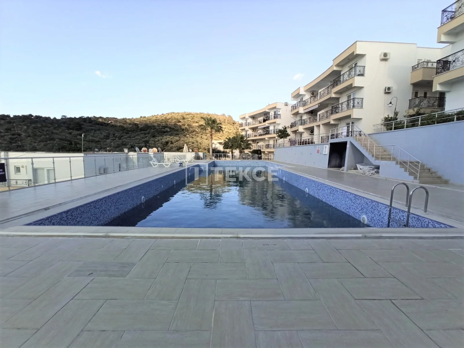 2-Bedroom Beachfront Apartment with Sea View in Milas, photo 4