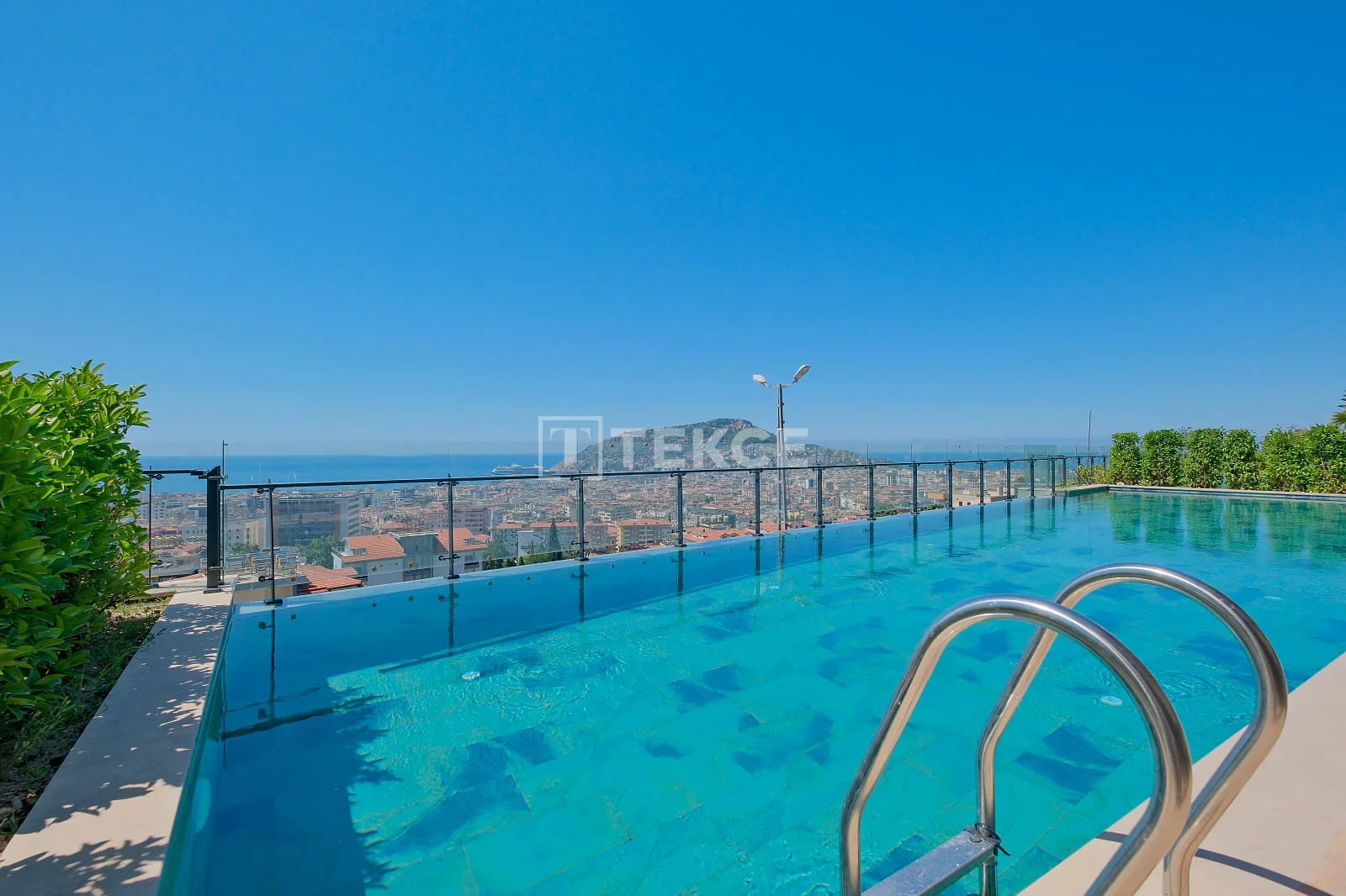 4-Bedroom Apartment with Private Pool and Sea View in Alanya, photo 2