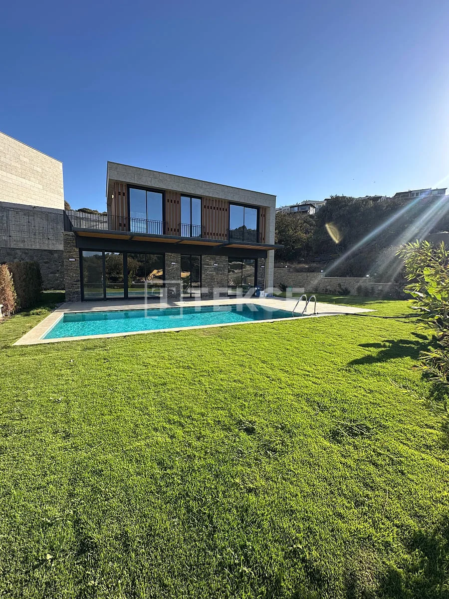 3-Bedroom Villa with Private Pool and Garden in Bodrum, photo 4
