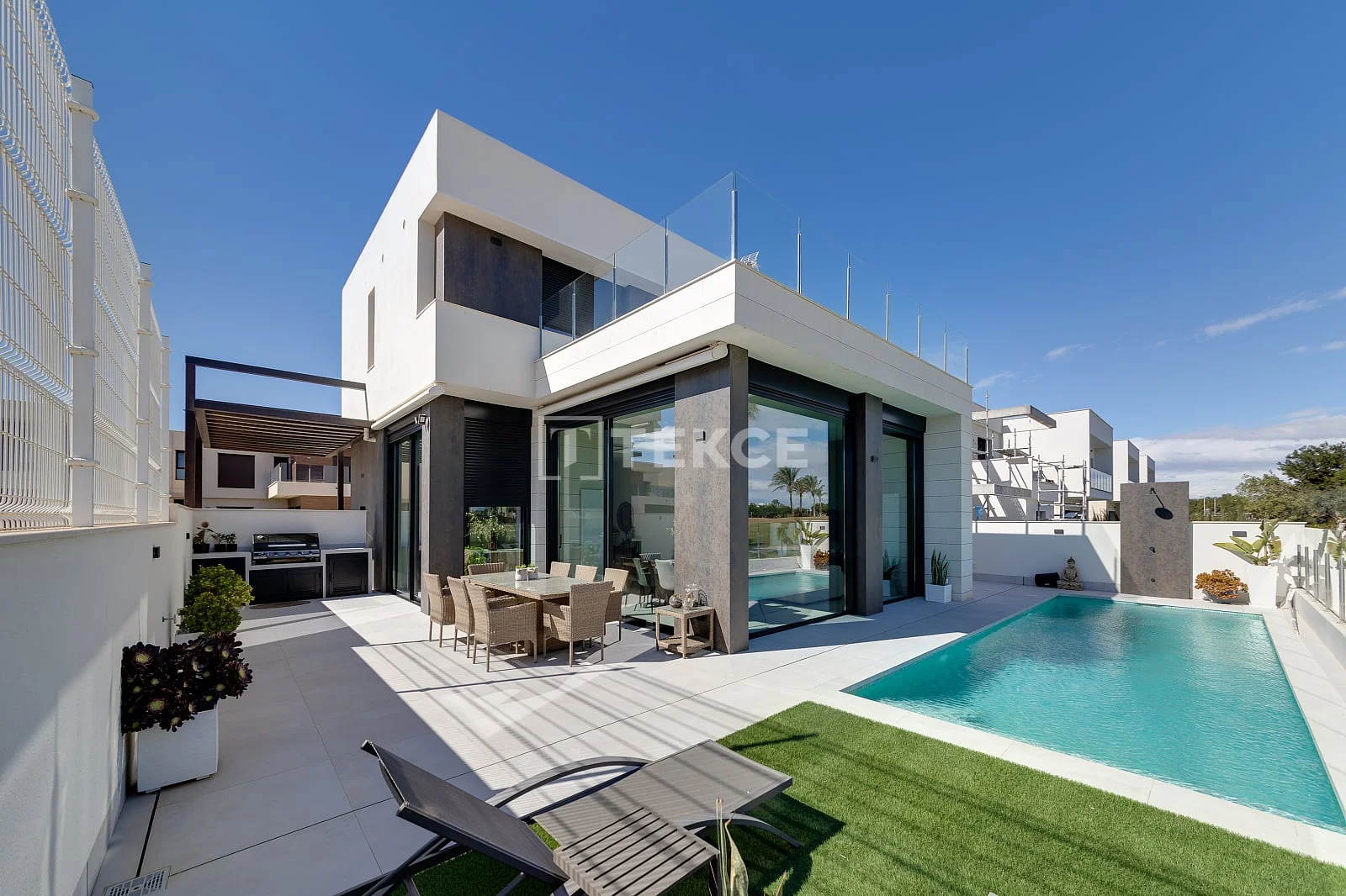 3-Bedroom Villa with Private Pool in Pilar de la Horadada