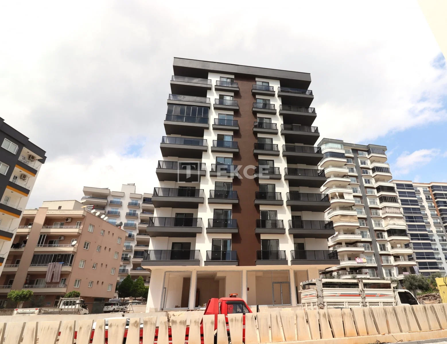3-Bedroom Apartment with City View in Mersin