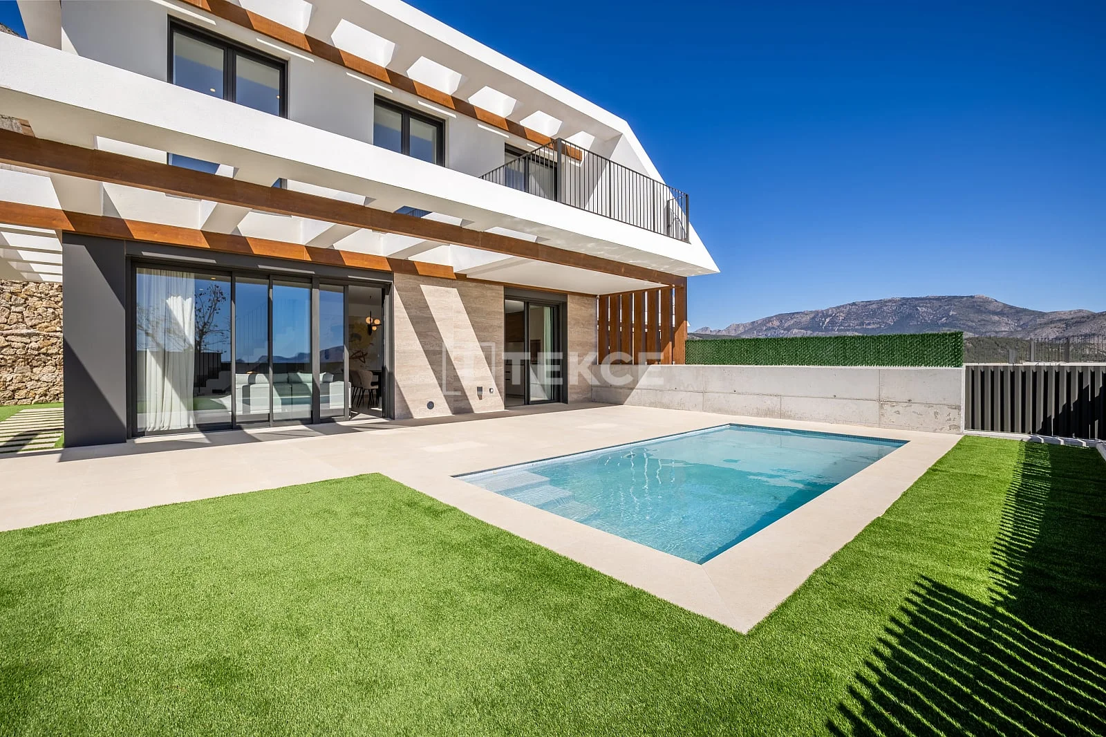 3-Bedroom Villa with Private Pool and Garden in Polop